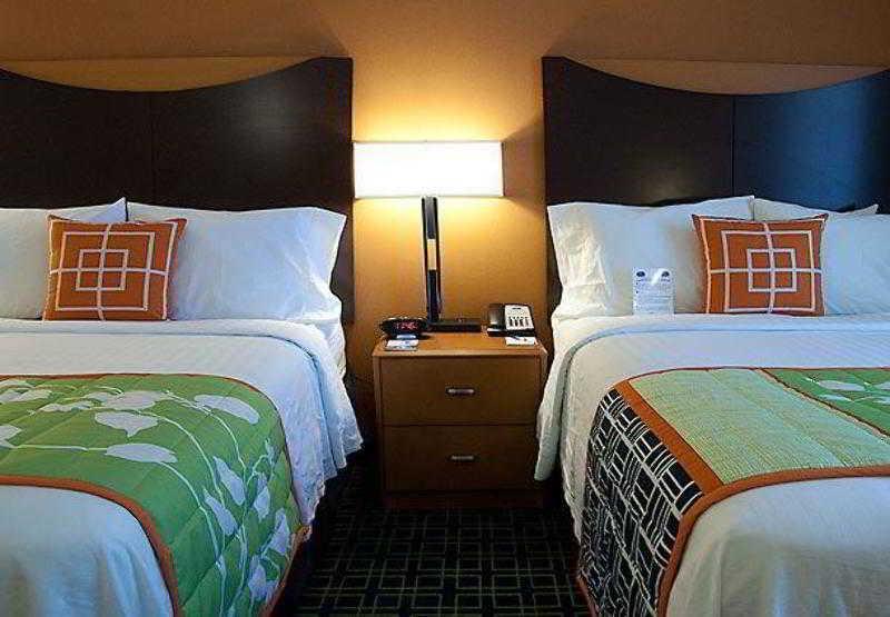 Fairfield Inn & Suites Tampa Fairgrounds/Casino Orient Park Экстерьер фото