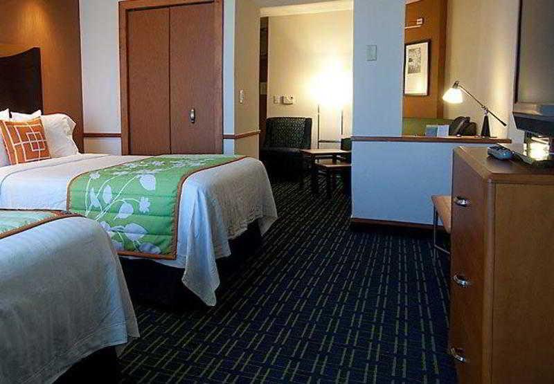 Fairfield Inn & Suites Tampa Fairgrounds/Casino Orient Park Экстерьер фото